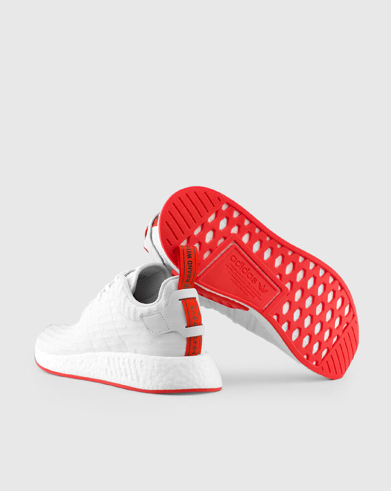 adidas gazelle silver green womens Adidas NMD R2 Primeknit White Black main image 1
