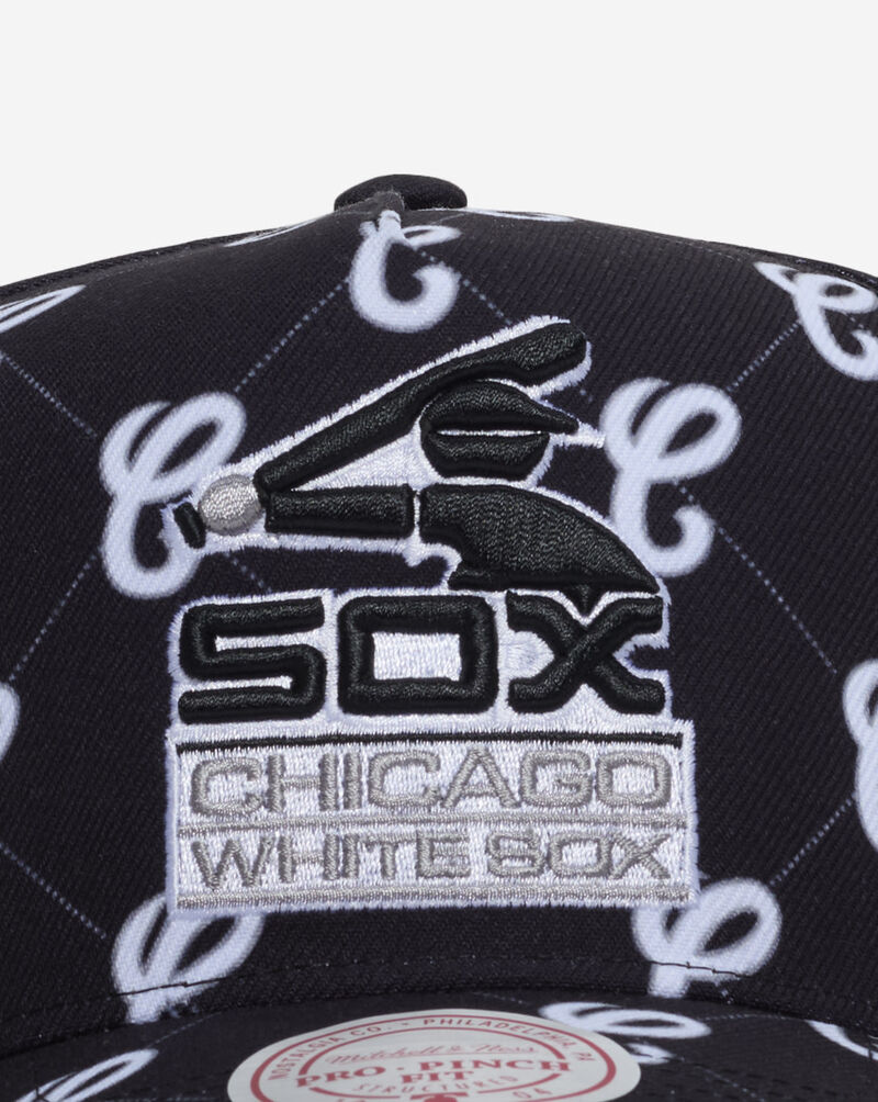 Mitchell  Ness Chicago White Sox Pro Pinch Step N Repeat Snapback Hat HP18122-CWSBLCK Black 2