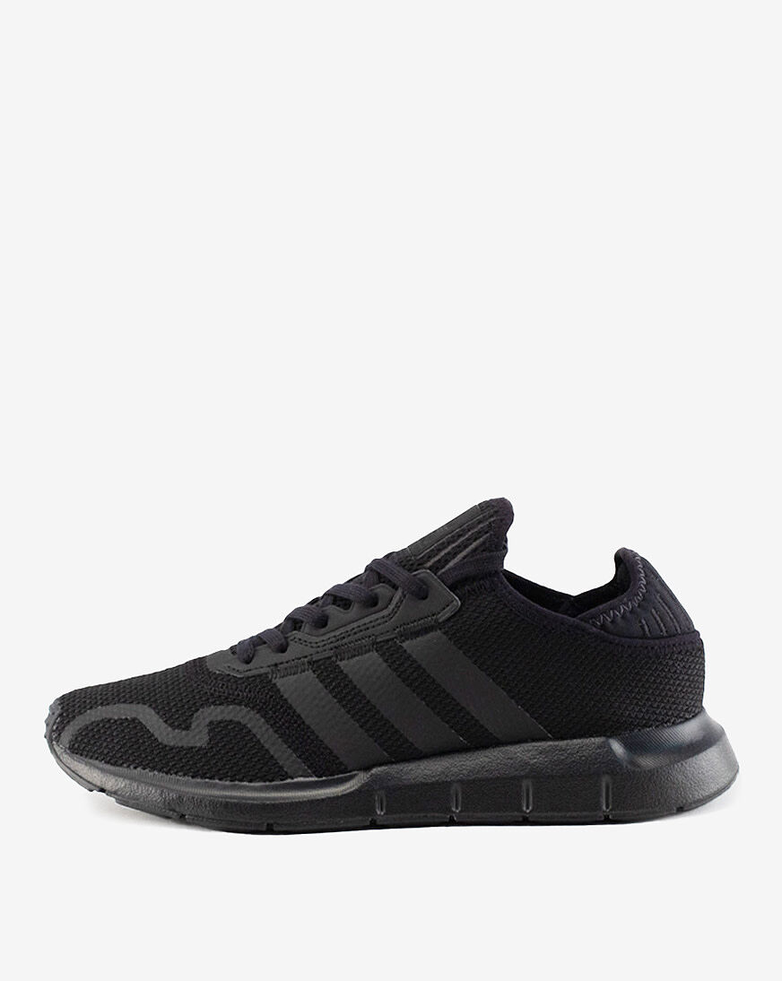 adidas swift run snipes