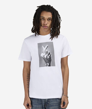 Love Hand Sign Tee