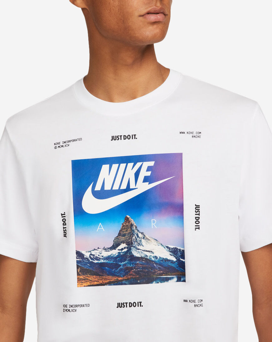 Nike incorporated hotsell