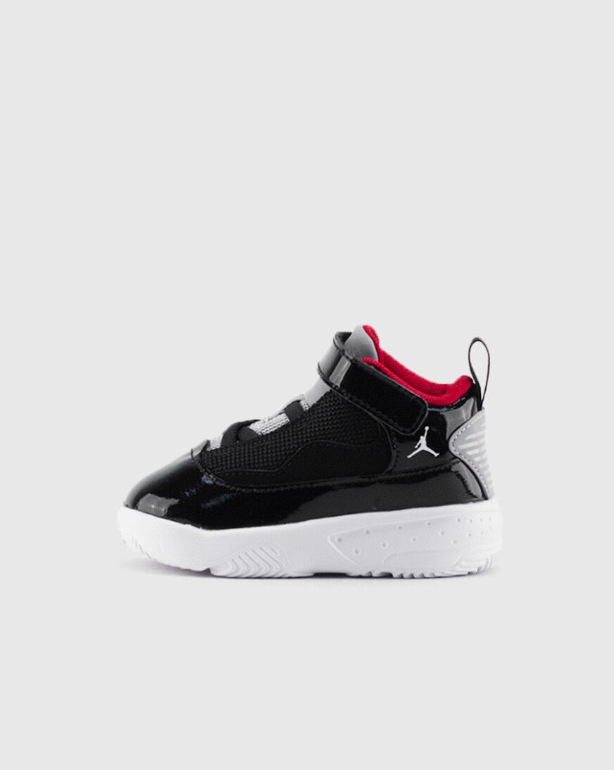 Jordan max aura 2 snipes clearance