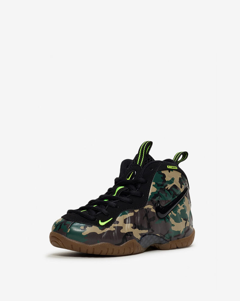 Nike Little Kids' Air Foamposite Pro Premium IV7553-001 Camo 2