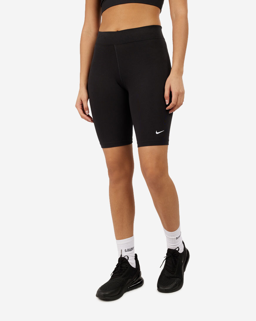 Black bike best sale shorts nike