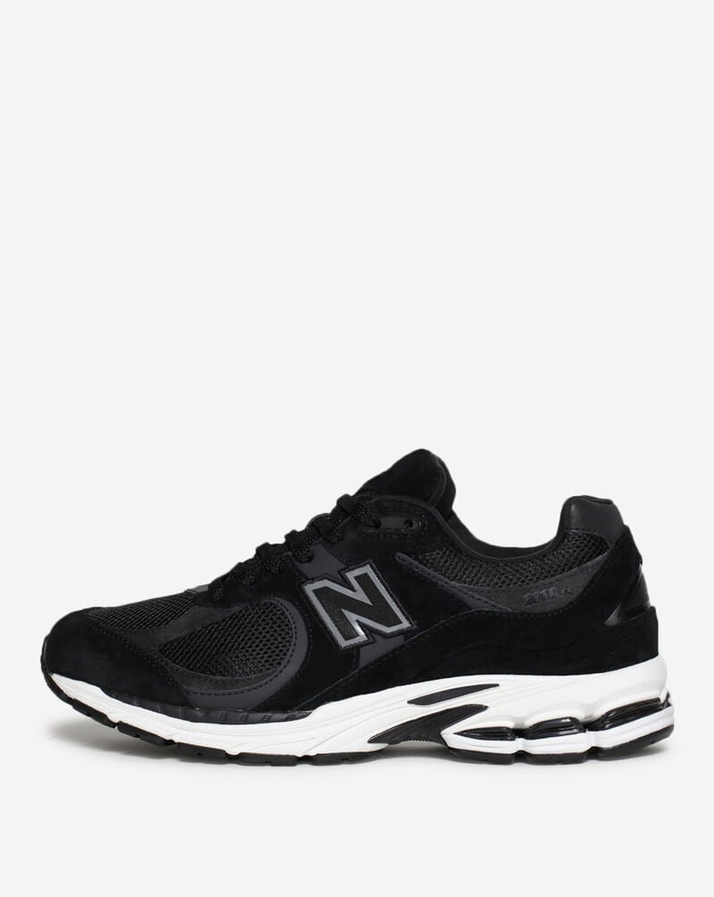 New Balance 2002R M2002RBK Black 1
