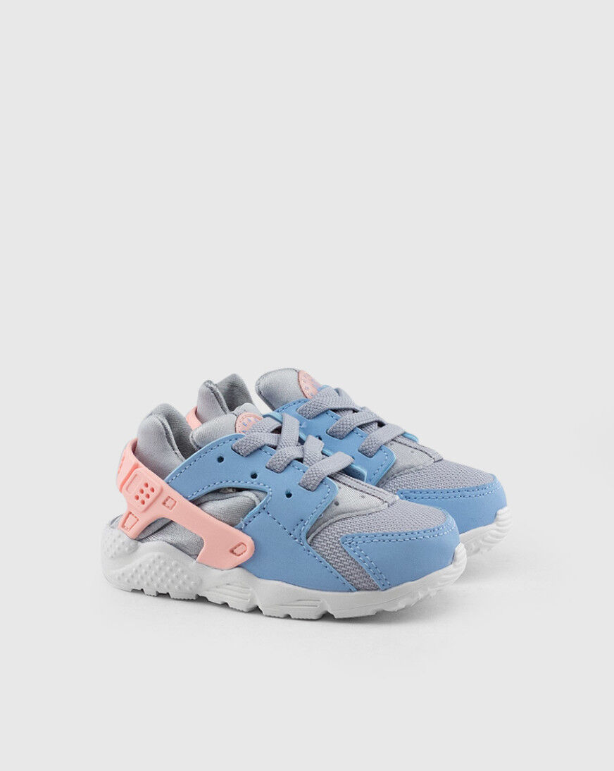 white nike huarache toddler