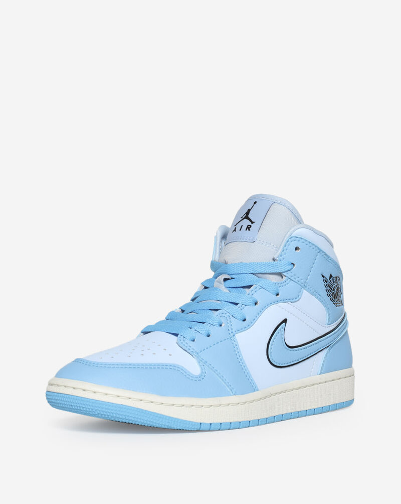 Sky Blue Jordan 1 Mid's