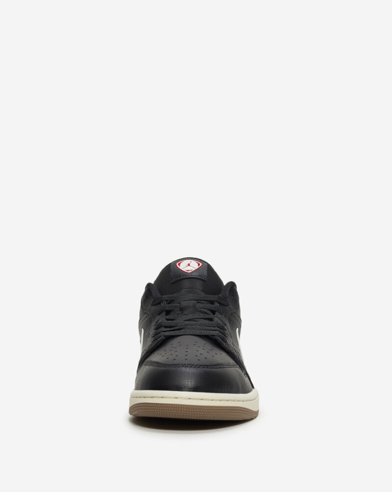Jordan Air Jordan 1 Low SE IO2047-001 Black 3