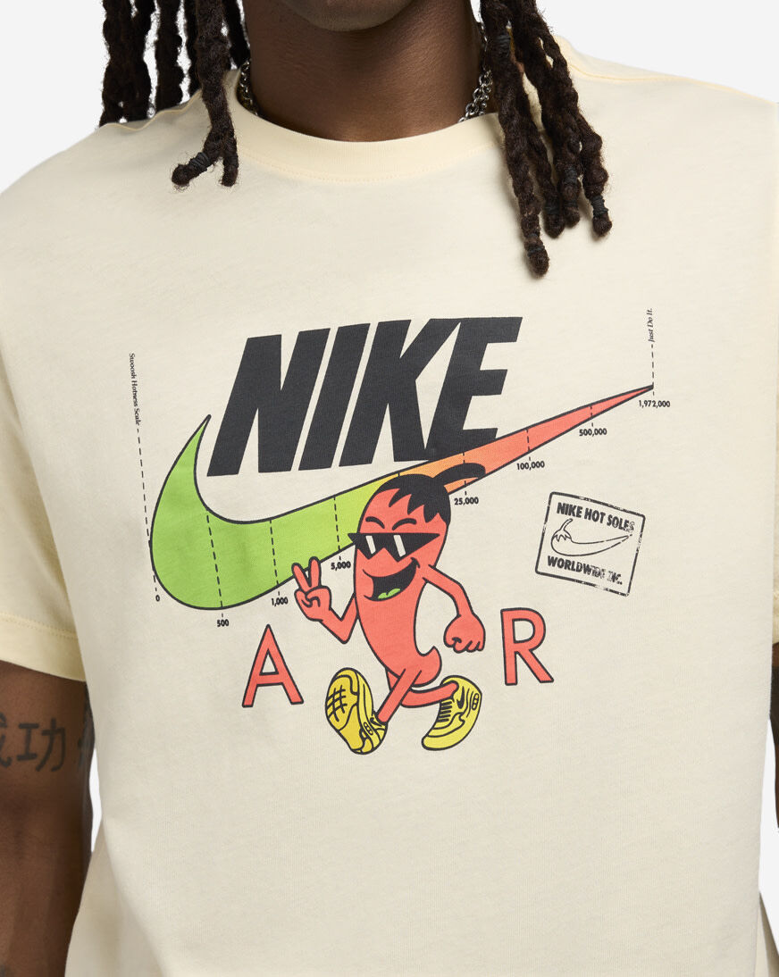 Shop Nike NSW Sole Food T-Shirt HQ9258-114 cream | SNIPES USA