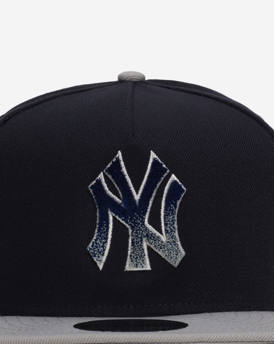 Shop New Era 9Fifty New York Yankees Brushed A-Frame Snapback Hat