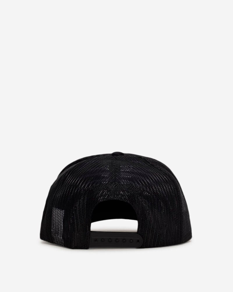 Mitchell  Ness Chicago White Sox Trucker Leather Logo Adjustable Hat HT17173-CWSBLCK Black 3