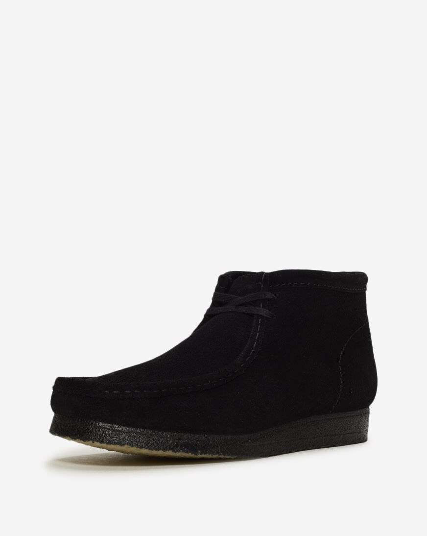 Shop Clarks Wallabee Boot 26155517 black | SNIPES USA