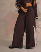 Nike NSW Wide-Leg Woven Pants IH8508-502 Purple 4