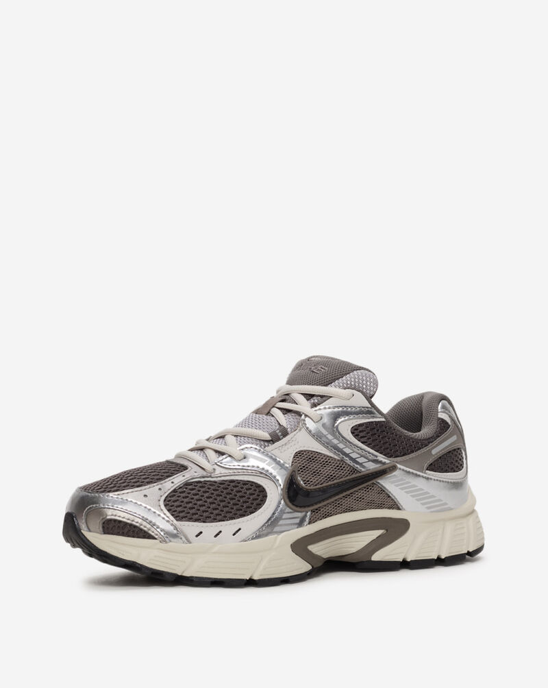 Nike V5 RNR HJ5228-200 Brown 2