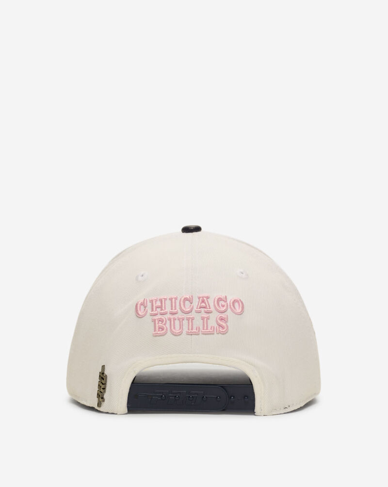 PRO STANDARD Chicago Bulls Pro Pinch Snapback BCB7516630-WMN cream 3
