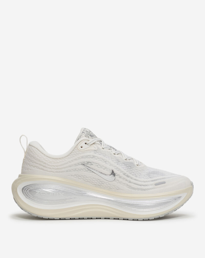 Nike Vomero Plus IM8331-001 White 4
