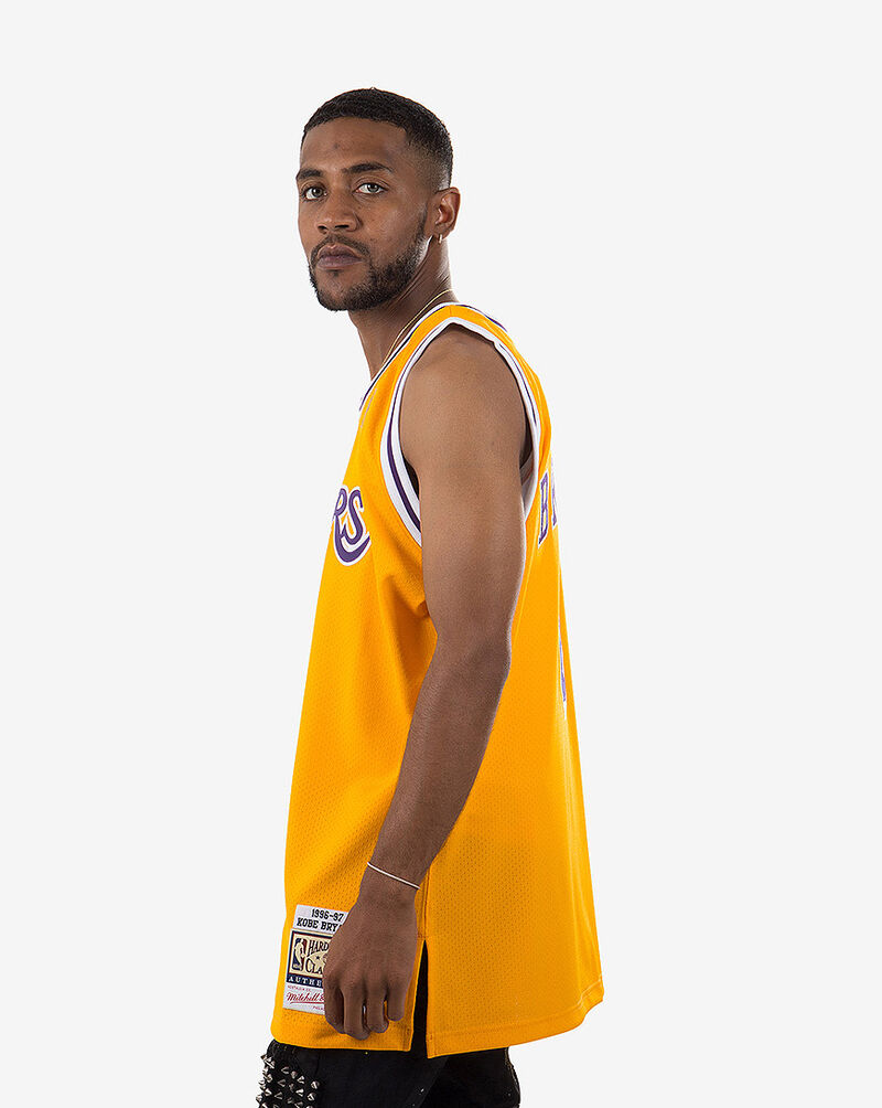 Mitchell & Ness Los Angeles Lakers Kobe Bryant 1996-1997 Home Authentic Jersey AJY4GS18091-LALLTGD96KBR Gold 2