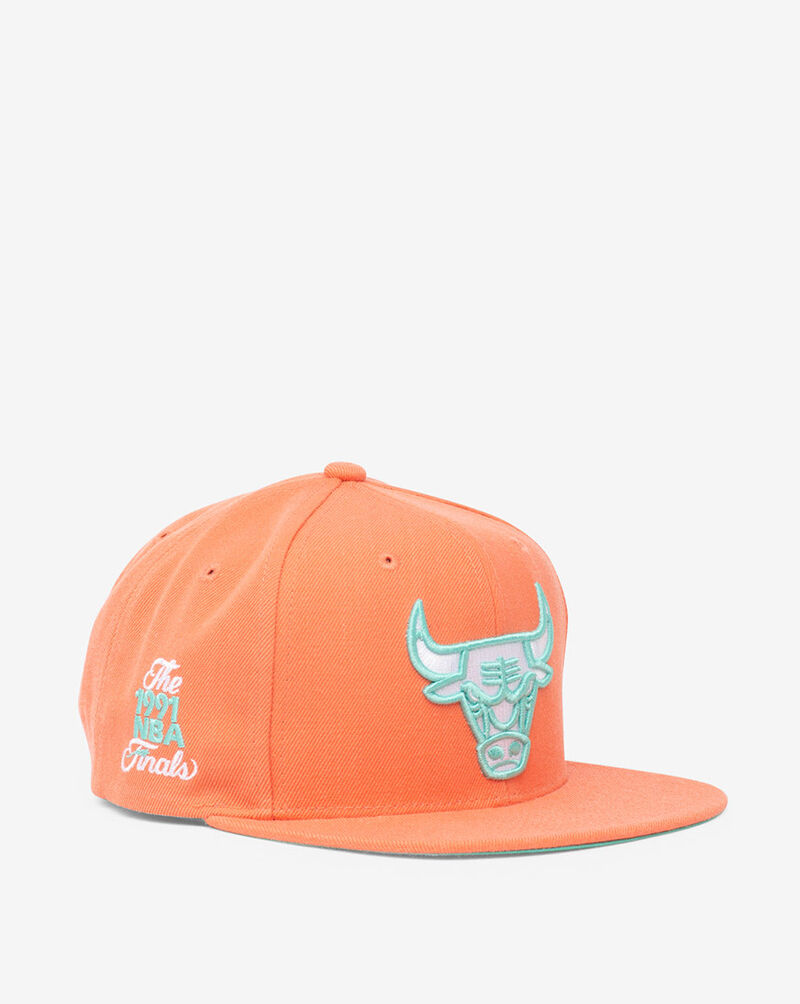 Mitchell & Ness Chicago Bulls Ocean Dreams Snapback Hat 6HSSSH20005-CBULTOR Orange 1