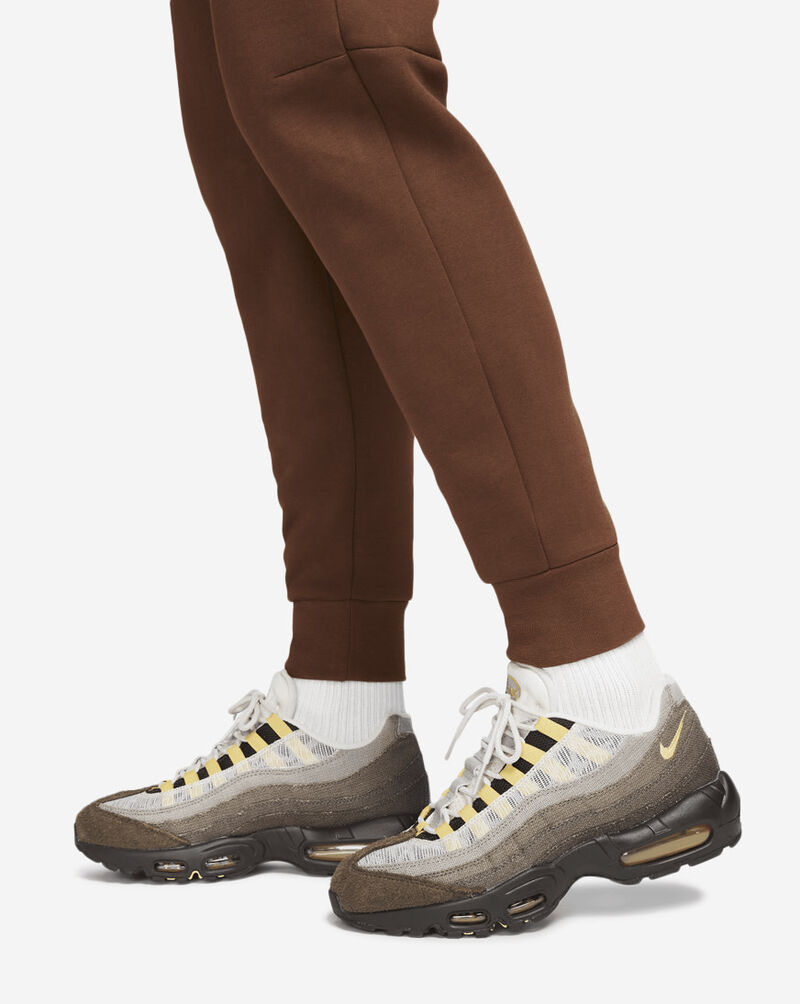 Shop Nike NSW Tech Fleece Joggers CU4495-259 brown | SNIPES USA