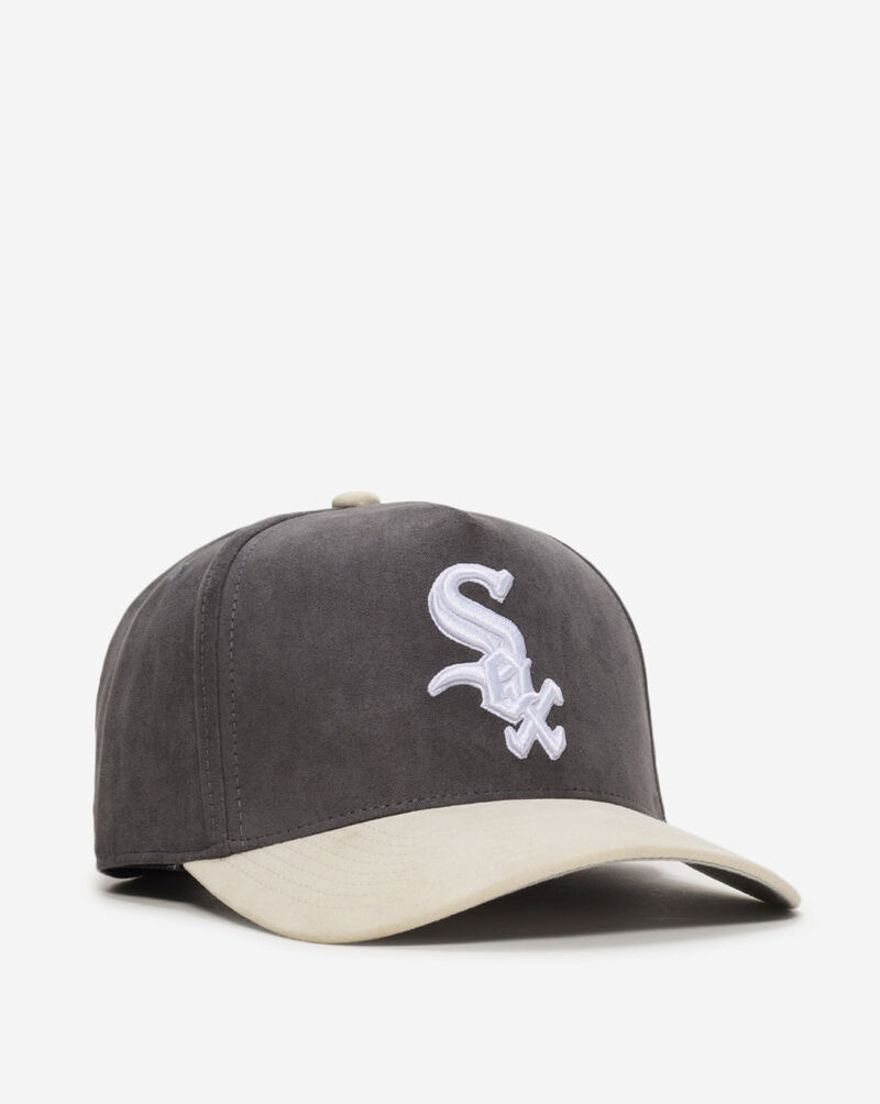 Mitchell  Ness Chicago White Sox Pro Pinch Suede Two Tone Snapback Hat HP16808-CWSGREY Grey 1