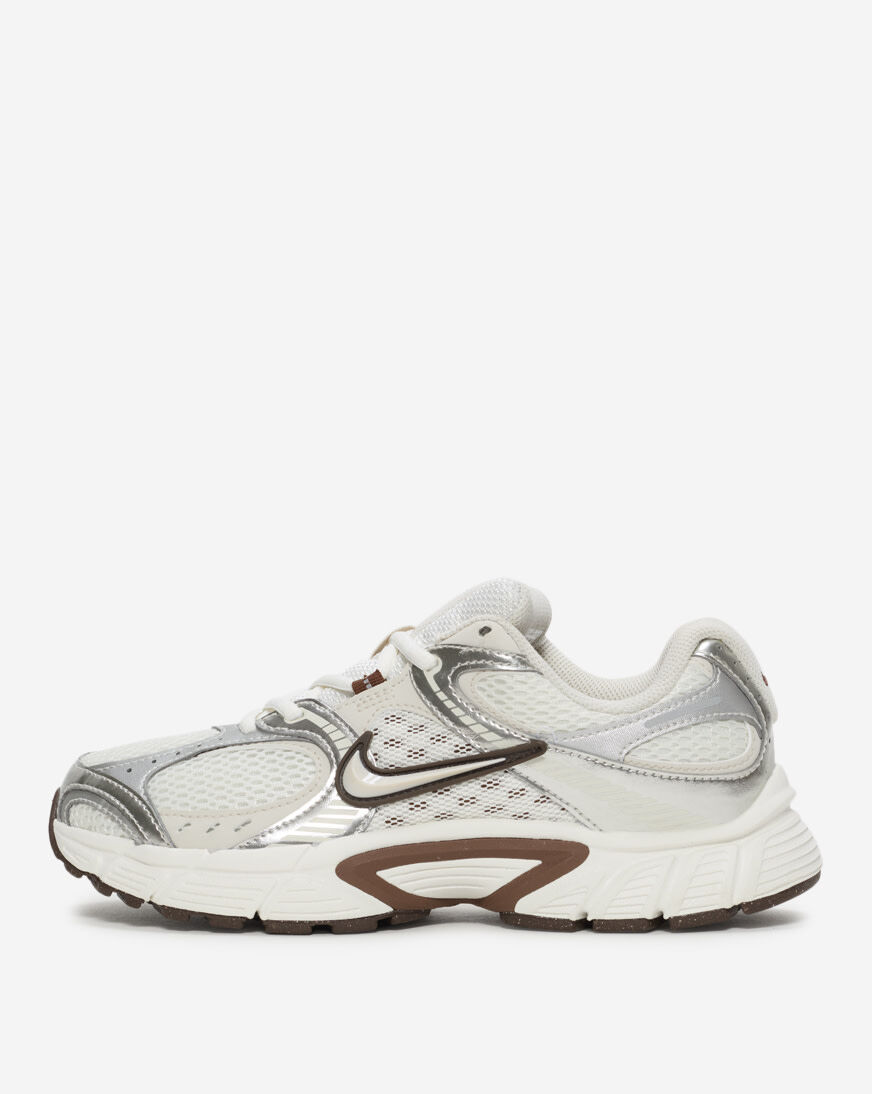 シューズ・サンダルその他 Nike V5 RNR Women's Shoes HQ7901-100 Shop Nike V5 RNR HQ7901-102 silver | SNIPES USA
