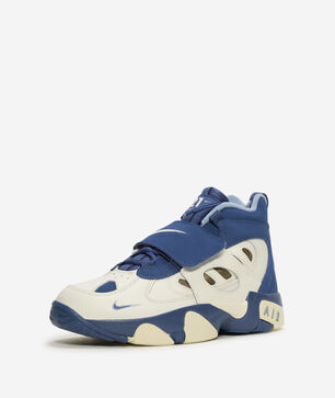 Big Kids' Air Diamond Turf II