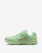 Nike Big Kids' Zoom Vomero 5 HF5493-301J Green 1
