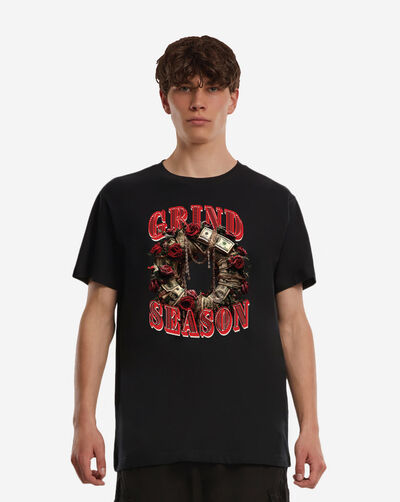 Grind Season Wreath Tee