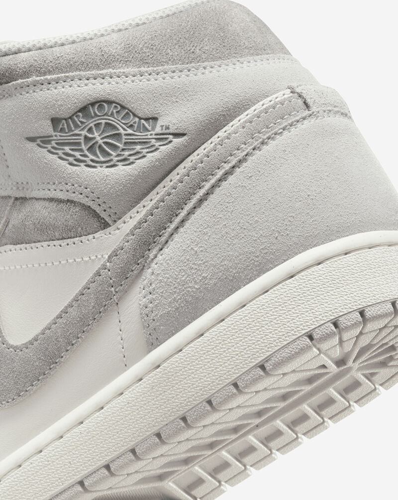 Shop Jordan Air Jordan 1 Mid SE FQ7720-002 grey | SNIPES USA 
