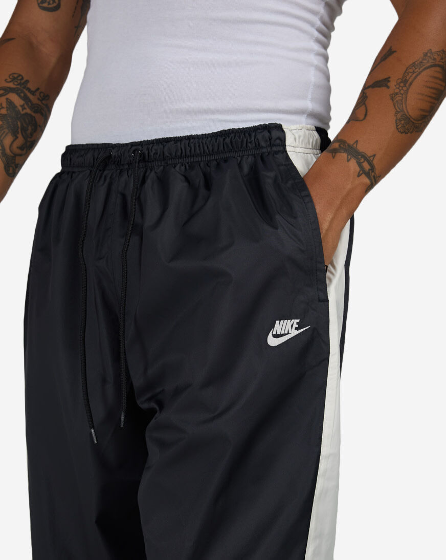 Shop Nike Windrunner Lined Pants HV8371-016 black | SNIPES USA