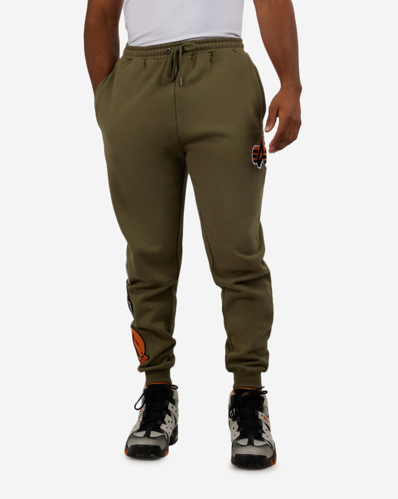 Shop Alpha Industries Graphic Essential Joggers MBA53500C1-GRN green |  SNIPES USA