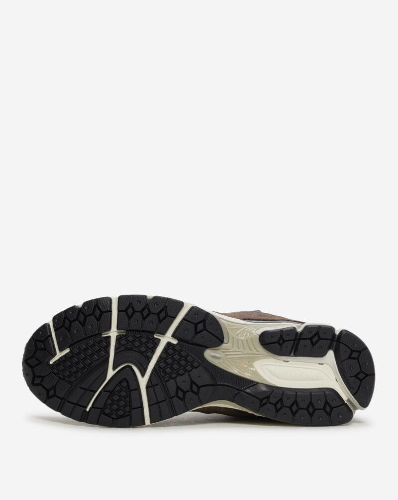 New Balance 2002R M20024J7 Brown 6