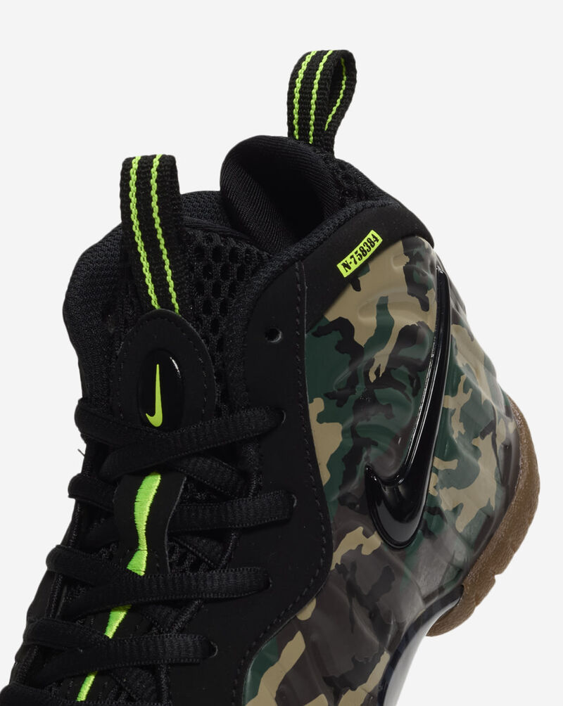 Nike Little Kids' Air Foamposite Pro Premium IV7553-001 Camo 8