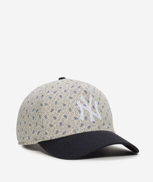 9Forty New York Yankees A-Frame Micro Print Energy Snapback Hat