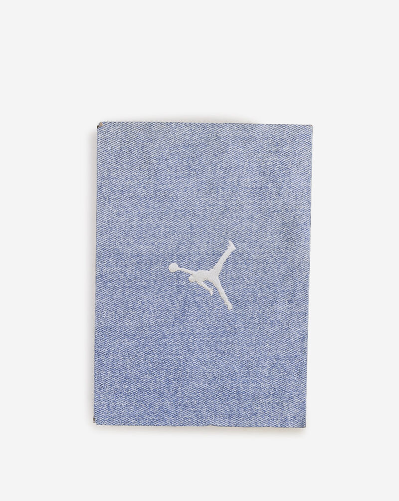 Jordan Air Jordan 1 Mid HQ2005-100 Blue 9