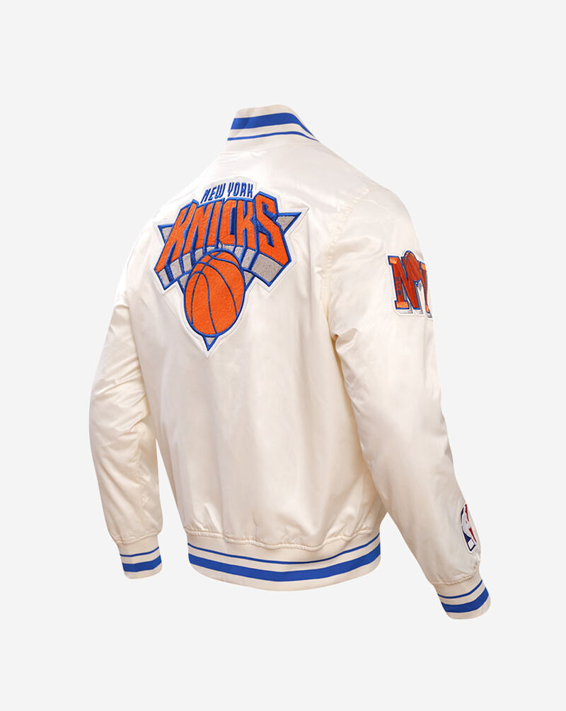 PRO STANDARD New York Knicks Retro Classic Rib Satin Jacket BNK656097-ERB cream 3