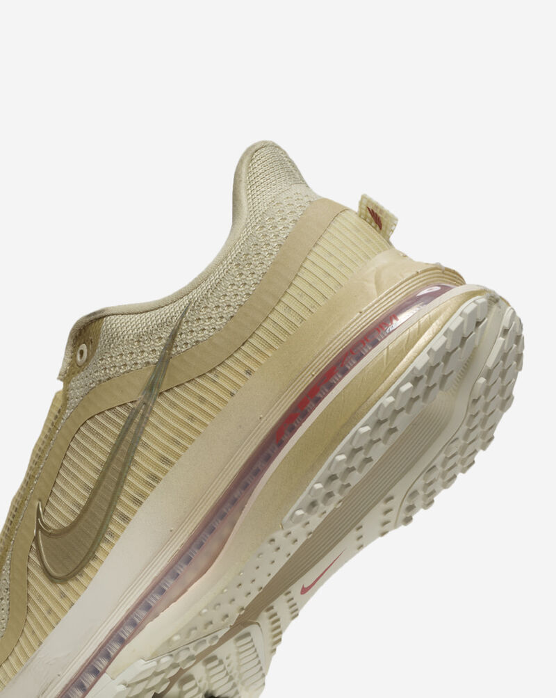 Nike Pegasus Premium HQ2593-200​ Gold 8