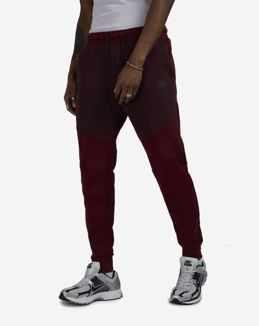 burgundy nike tech