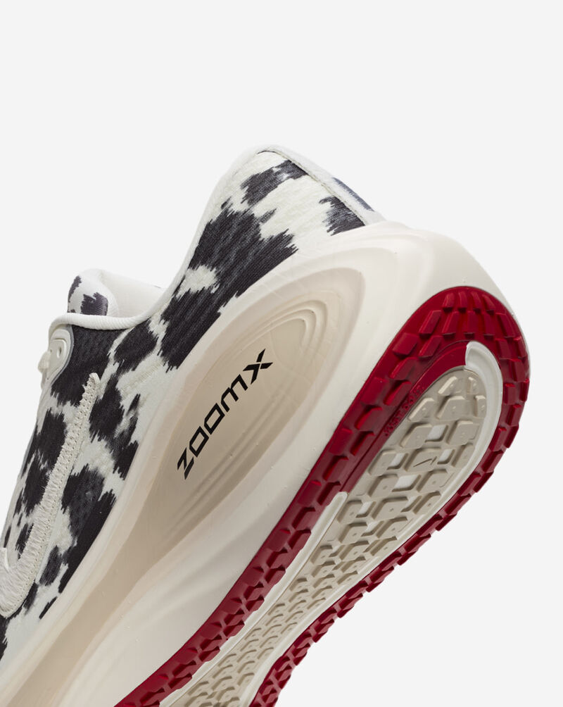 Nike Vomero Plus IR0032-100 animal print 8
