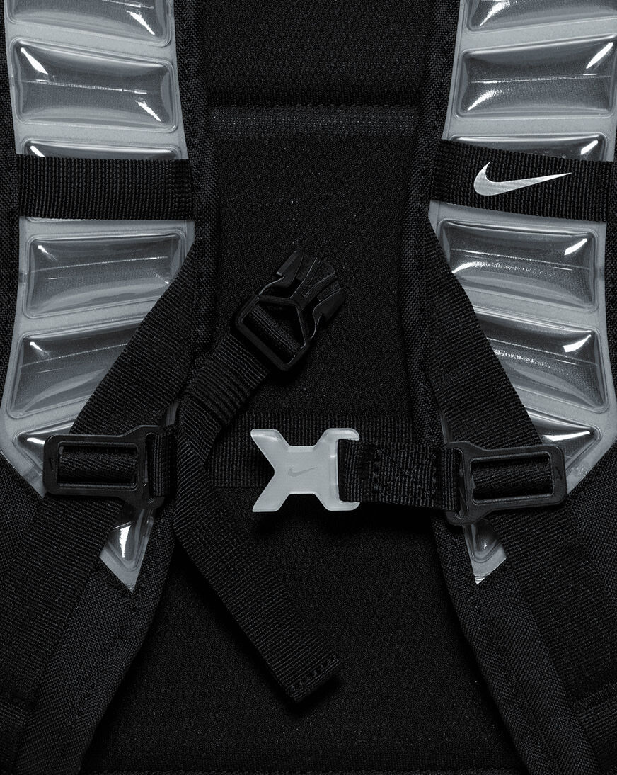 Shop Nike Varsity Elite Backpack HM9965-010 black | SNIPES USA
