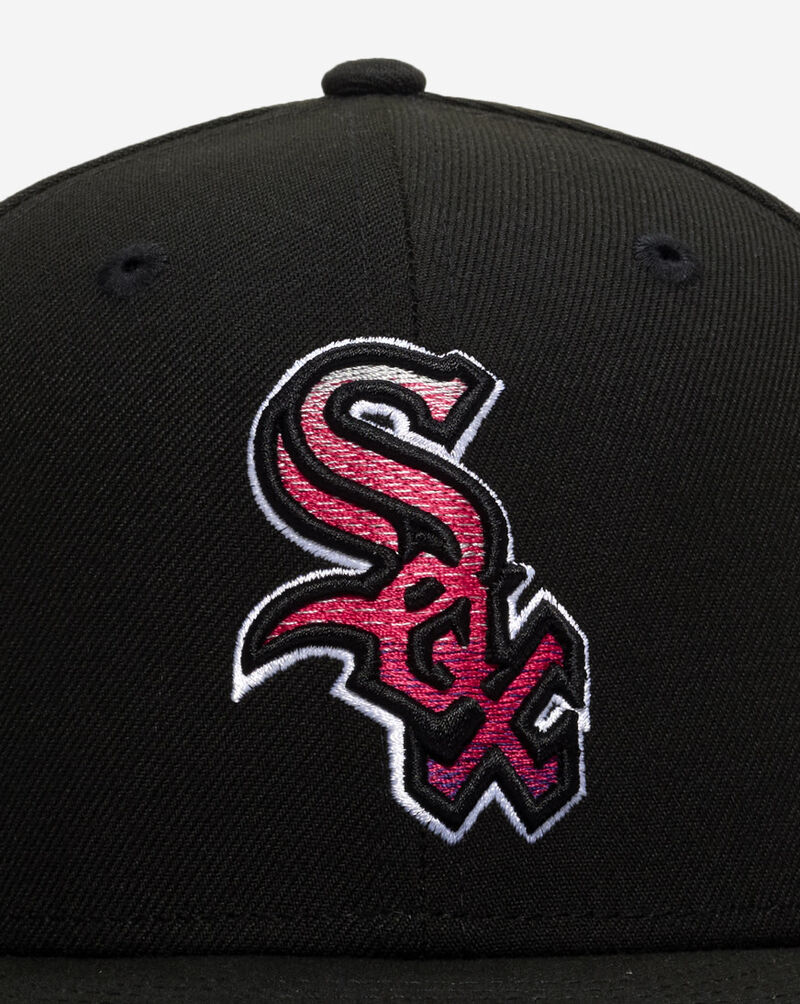 New Era 59Fifty Chicago White Sox Gradient Logo Fitted Hat 71048845 Black 2