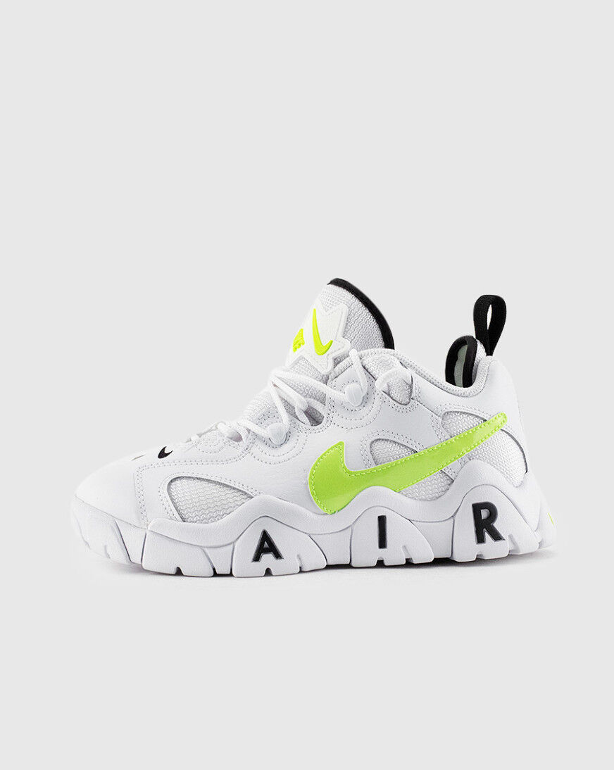 Nike air barrage low grade school Sale