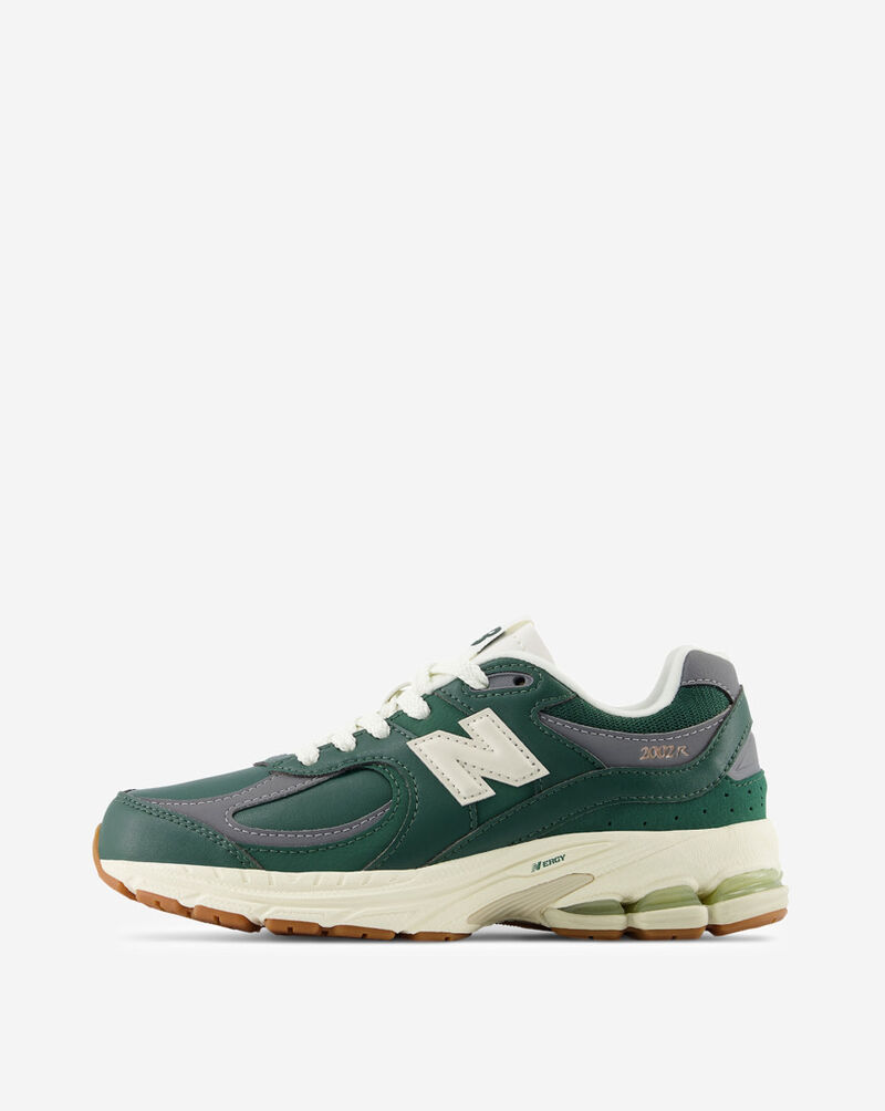 New Balance Grade School 2002R GC2002VI Green 1