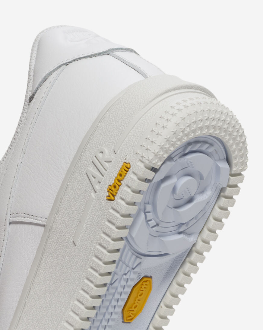 Shop Nike Air Force 1 GORE-TEX HV5953-100 white | SNIPES USA