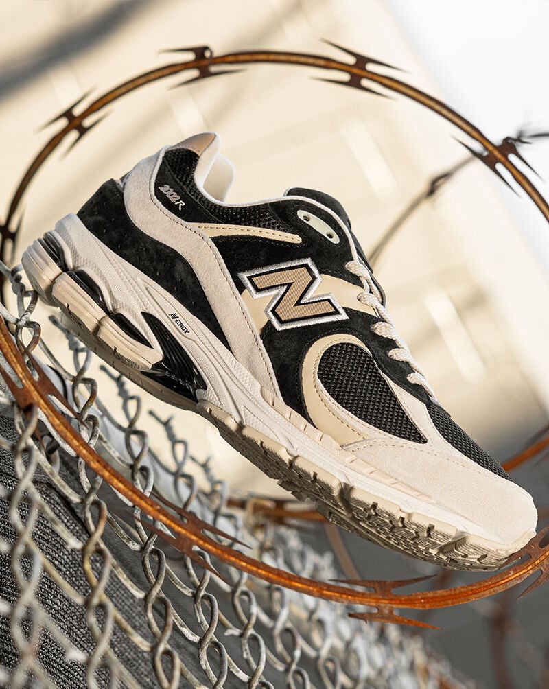 New Balance 2002 M2002RTZ Black 8