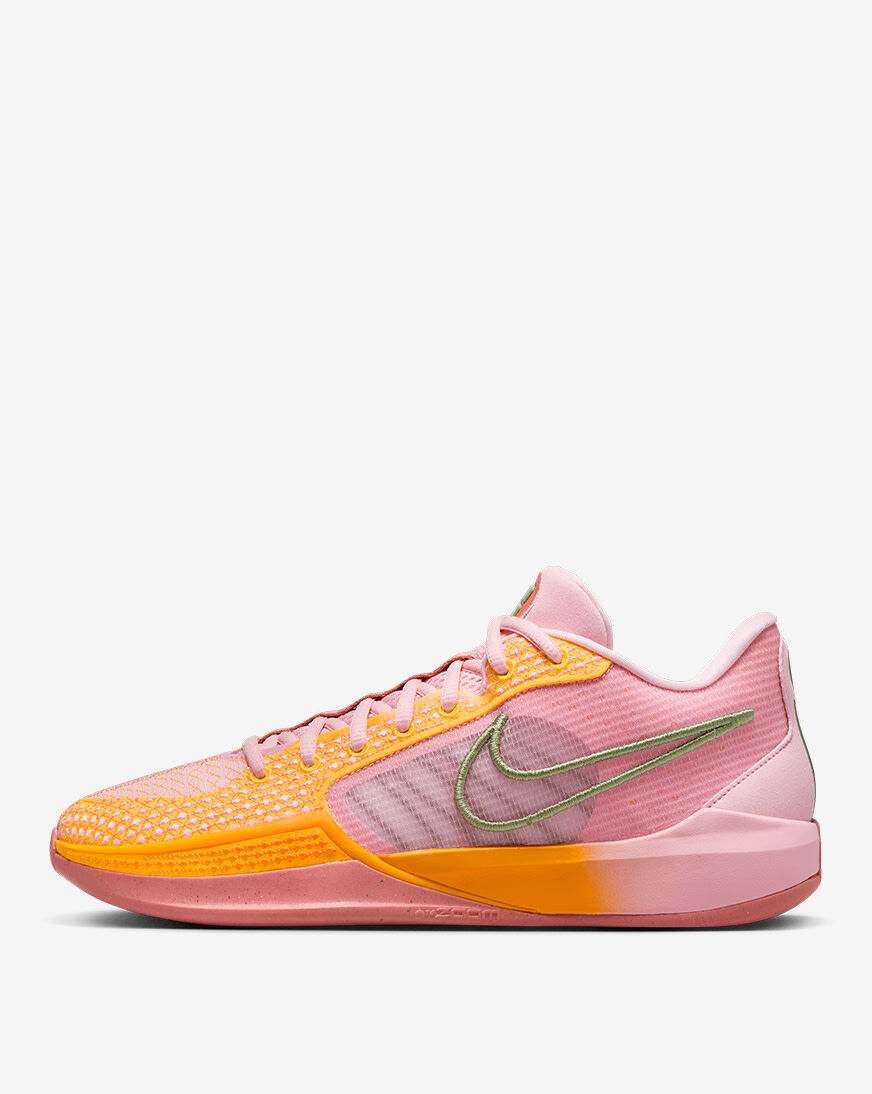 Shop Nike Sabrina 1 FQ3381-600 pink | SNIPES USA