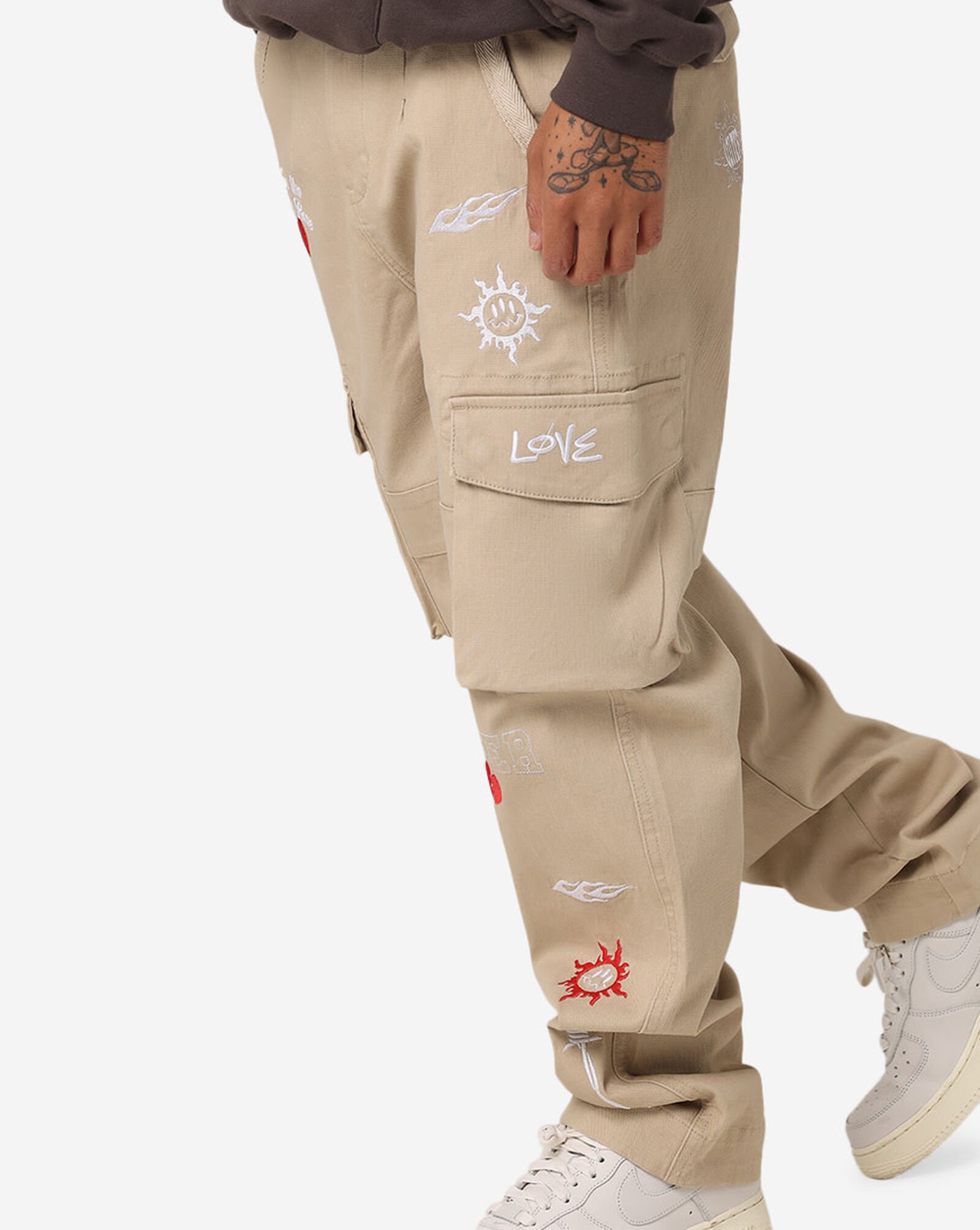 Shop Loiter Sketch Cargo Pants 03007895O007 beige SNIPES USA