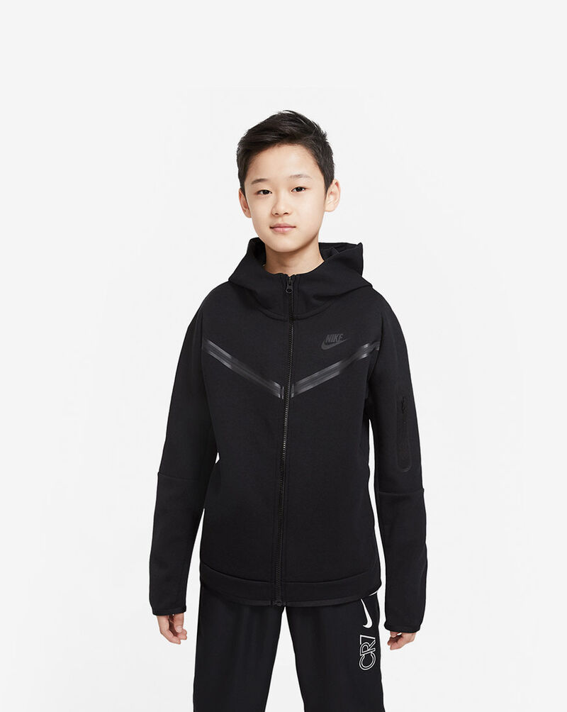 Shop Nike Boys' Tech Fleece Full-Zip Hoodie CU9223-010 black | SNIPES USA