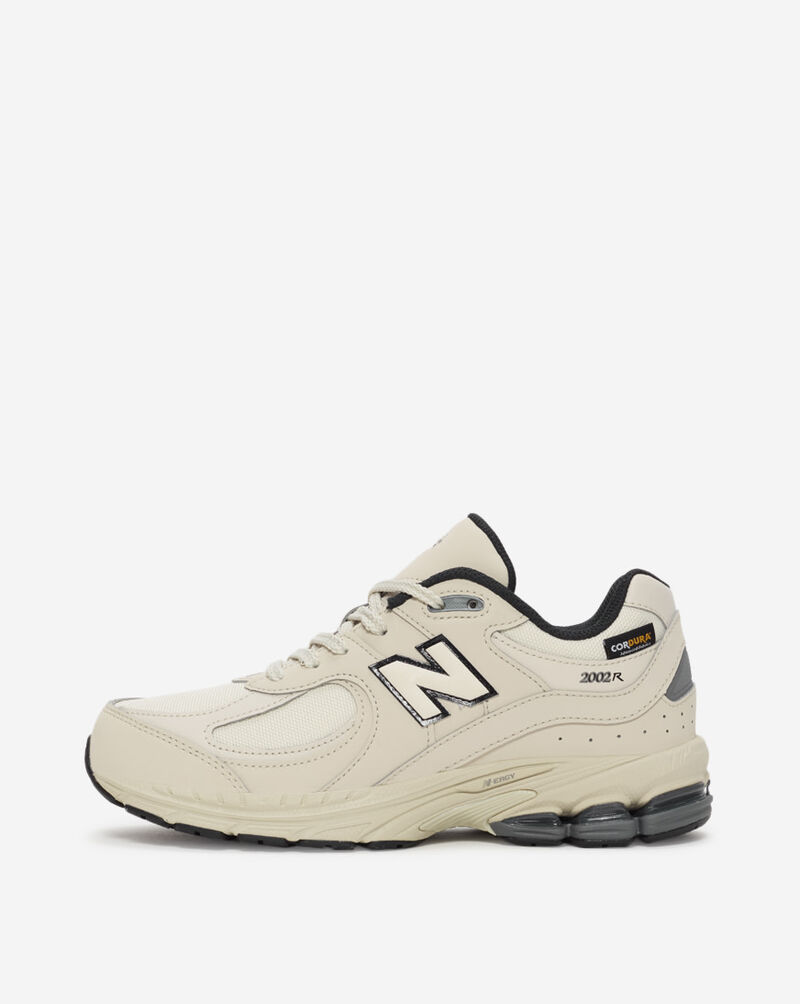 New Balance Grade School 2002 GC2002PM Beige 1