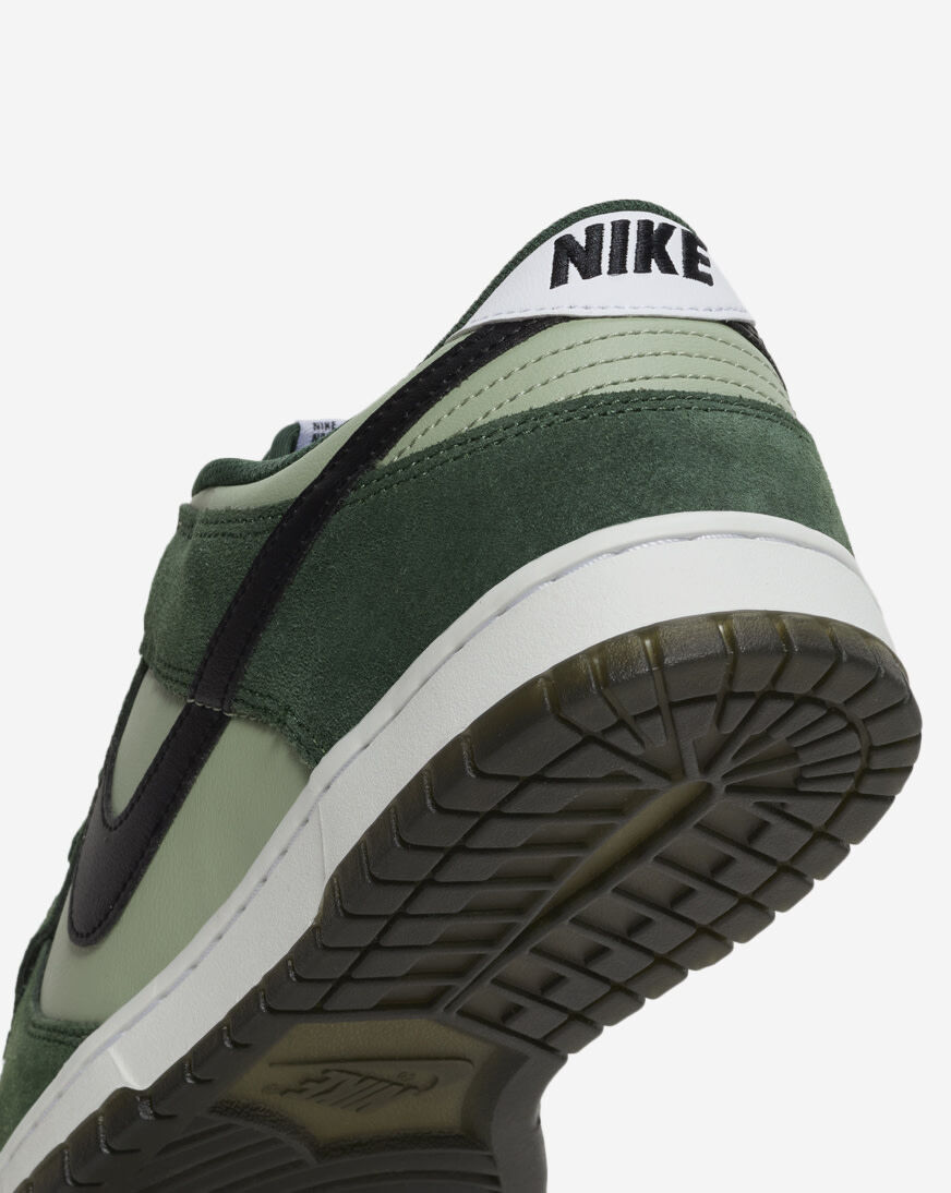 Shop Nike Dunk Low Retro SE IB6399-301 green | SNIPES USA